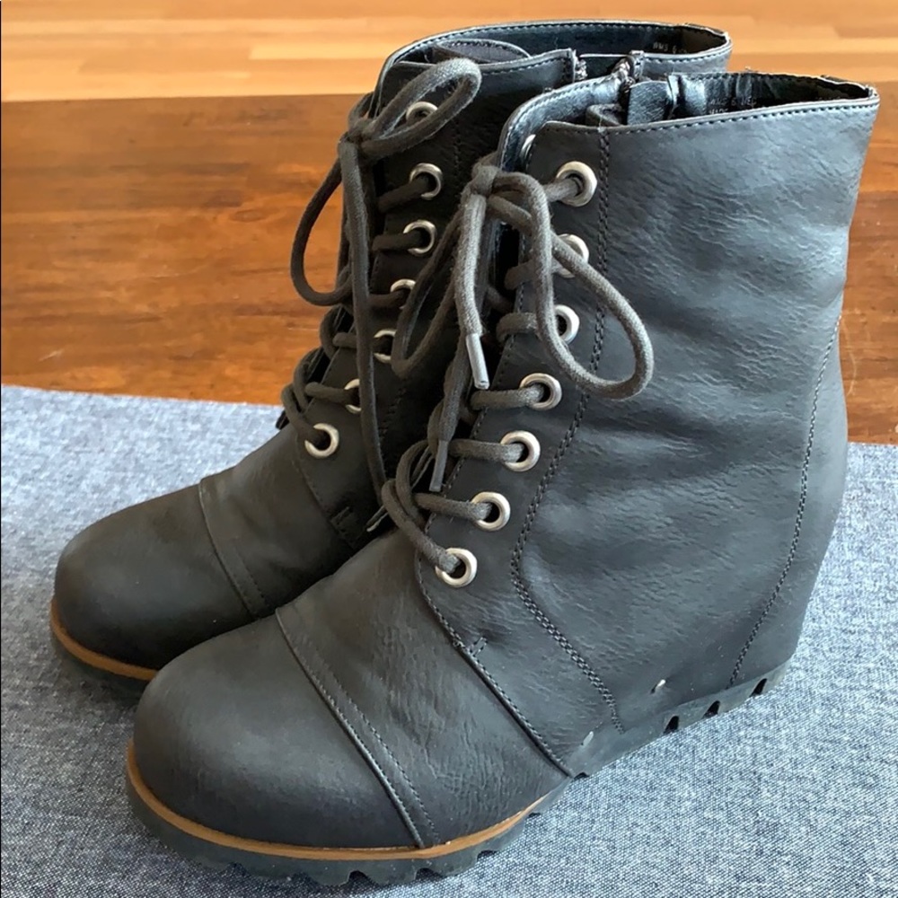 Wedge Boots